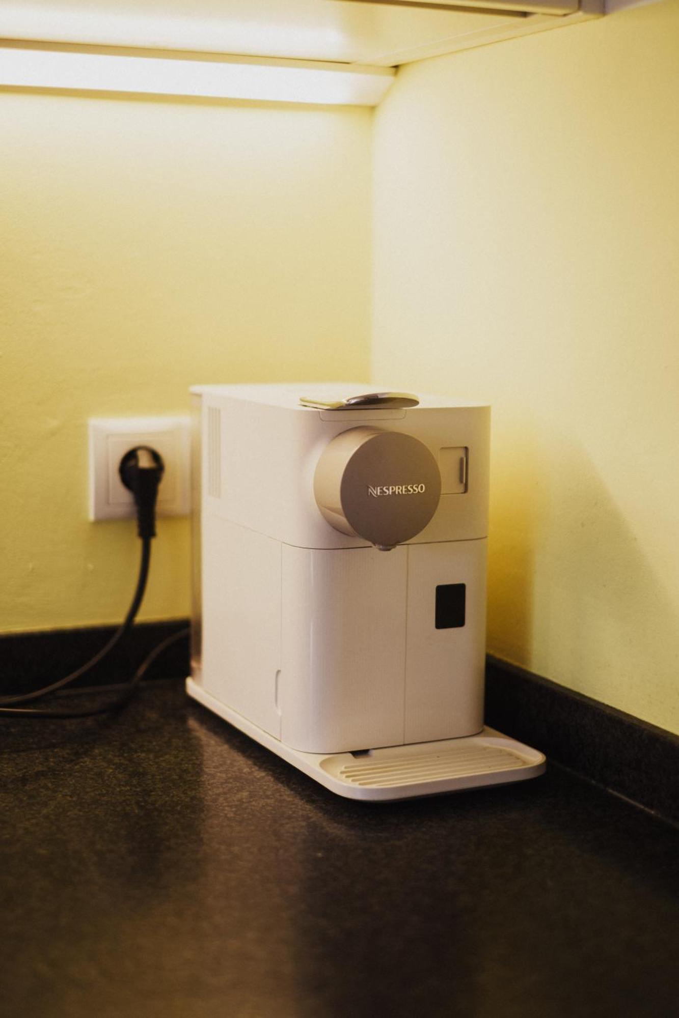 Toellhof Studio Stube Bressanone Bagian luar foto