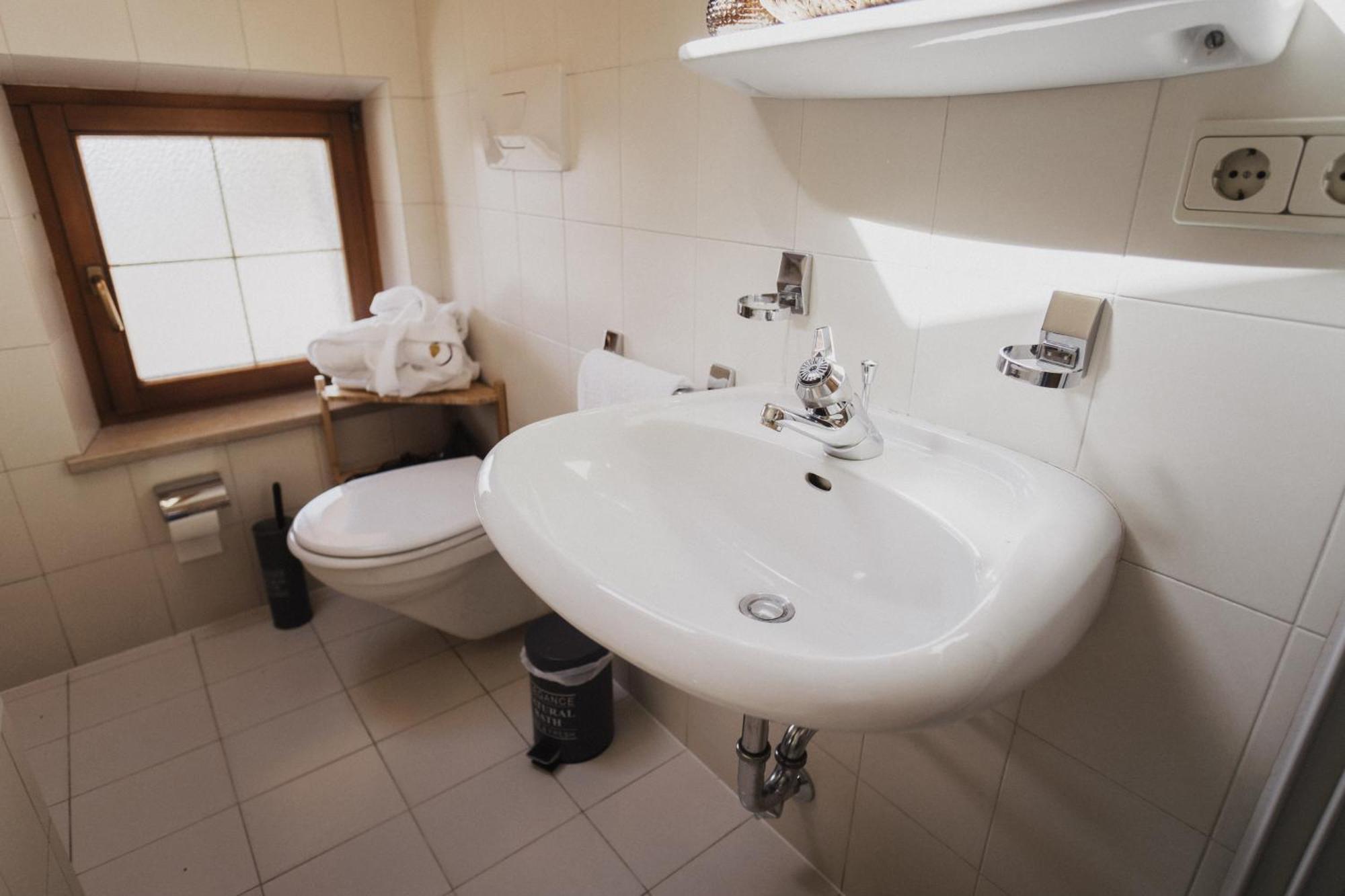 Toellhof Studio Stube Bressanone Bagian luar foto